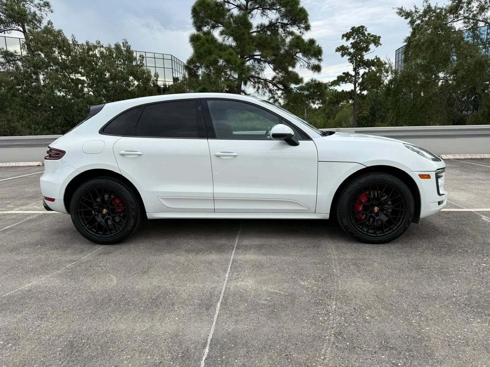 Used 2018 Porsche Macan GTS AWD/4WD image 13