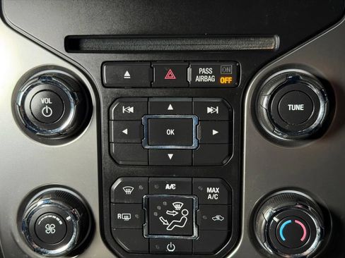 Used 2014 Ford F150 FX4 w/ Equipment Group 401A Mid AWD/4WD image 28