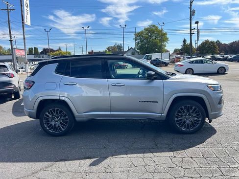 Used 2024 Jeep Compass Limited w/ High Altitude Package AWD/4WD image 6