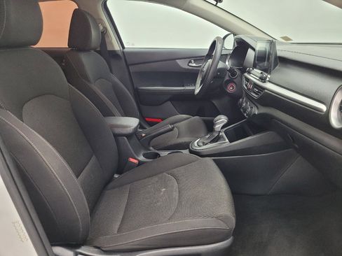 Used 2020 Kia Forte LXS FWD image 21