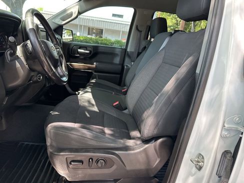 Used 2021 Chevrolet Silverado 1500 LT RWD image 16