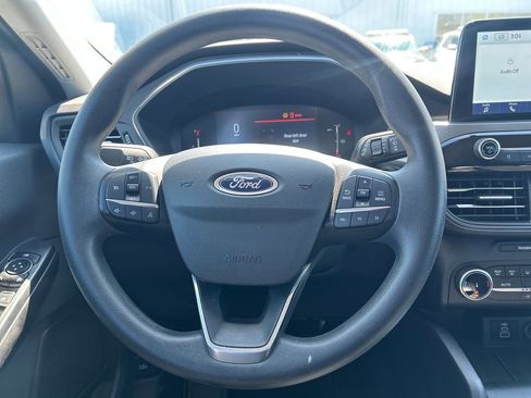 Used 2025 Ford Escape Active AWD/4WD image 19