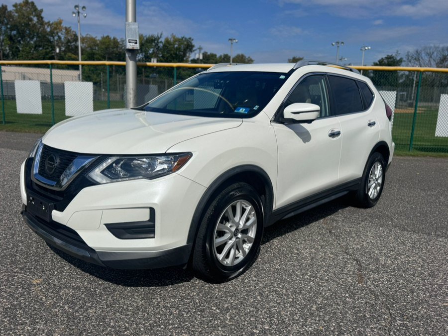 Used 2018 Nissan Rogue SV w/ Premium Package AWD/4WD image 3