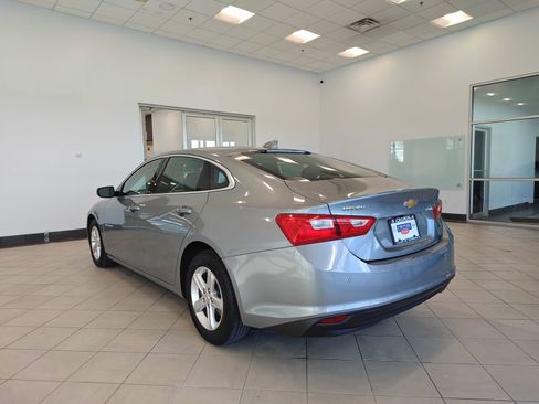 Used 2024 Chevrolet Malibu LT FWD image 5