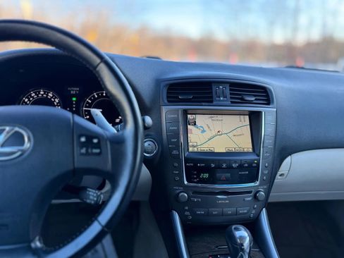 Used 2010 Lexus IS 250C image 14