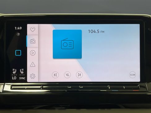Used 2025 Volkswagen Atlas SE AWD/4WD image 15