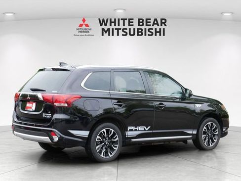 Used 2018 Mitsubishi Outlander GT AWD/4WD image 5