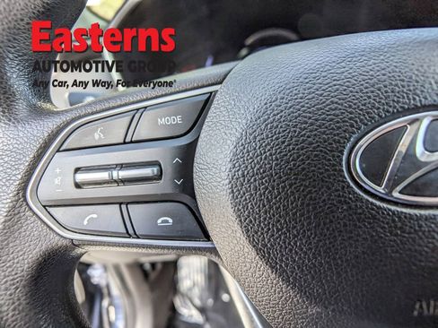 Used 2020 Hyundai Santa Fe SEL image 16