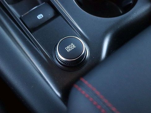 Used 2025 Ford Explorer ST-Line w/ ST-Line Street Pack image 24