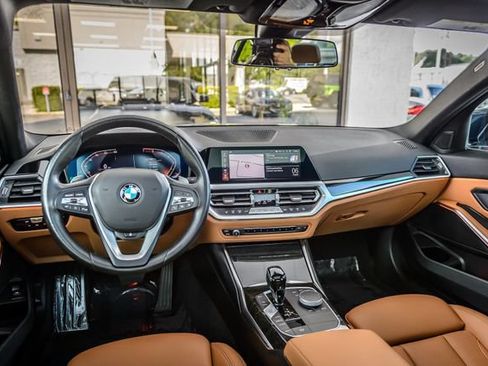 Used 2022 BMW 330i xDrive Sedan w/ Driving Assistance Package AWD/4WD image 22