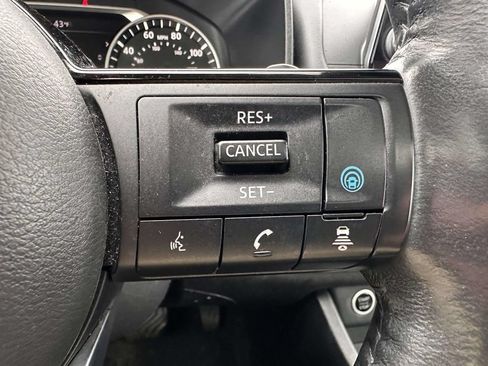 Used 2021 Nissan Rogue SV w/ Premium Package AWD/4WD image 18