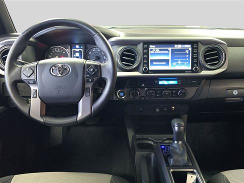 Used 2023 Toyota Tacoma TRD Sport image 9