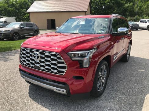 Certified 2023 Toyota Sequoia Capstone image 4