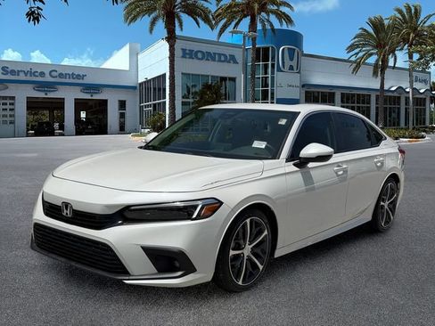 Certified 2024 Honda Civic Touring image 4