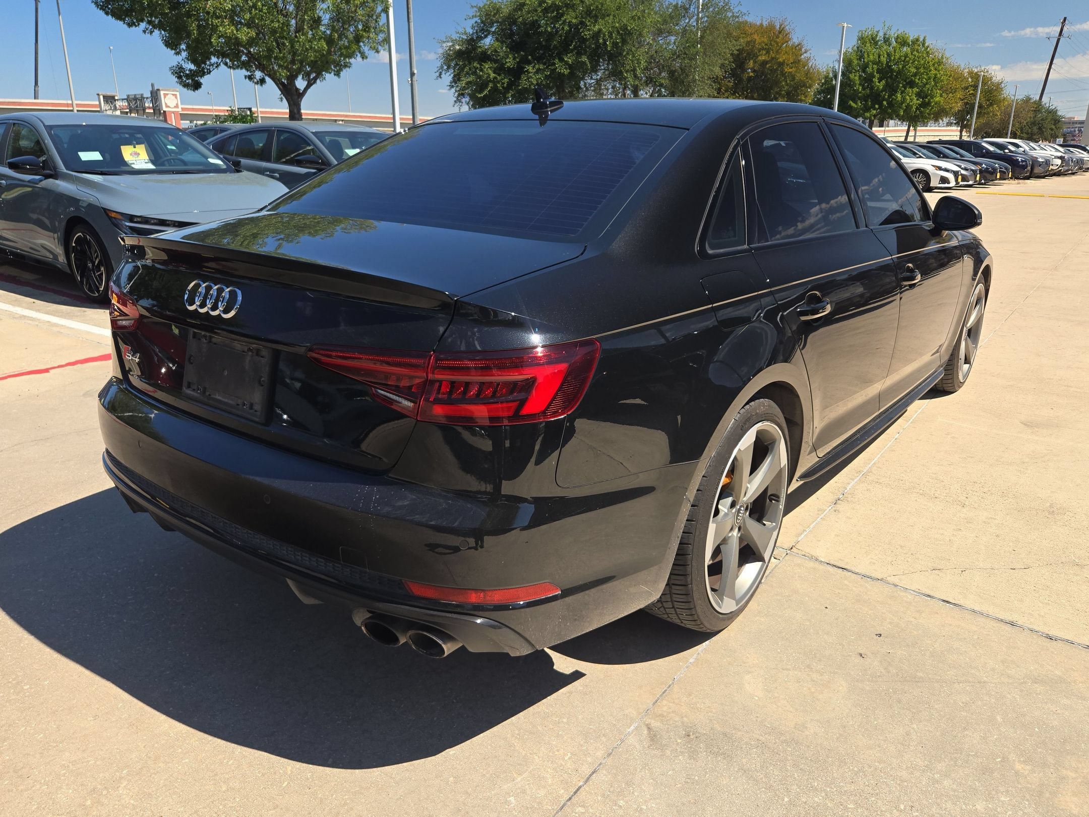 Used 2018 Audi S4 Premium Plus w/ Navigation Package AWD/4WD image 3
