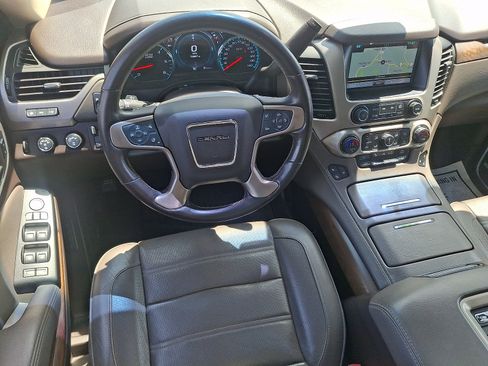 Used 2019 GMC Yukon Denali w/ Open Road Package AWD/4WD image 12