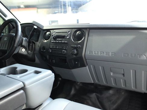 Used 2012 Ford F250 XL w/ PWR Equipment Group image 7