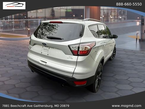 Used 2018 Ford Escape SE w/ SE Sport Appearance Package AWD/4WD image 6