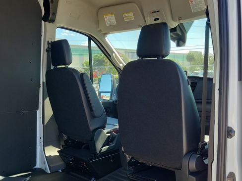 New 2026 Ford Transit 250 148 Medium Roof w/ Load Area Protection Package image 13