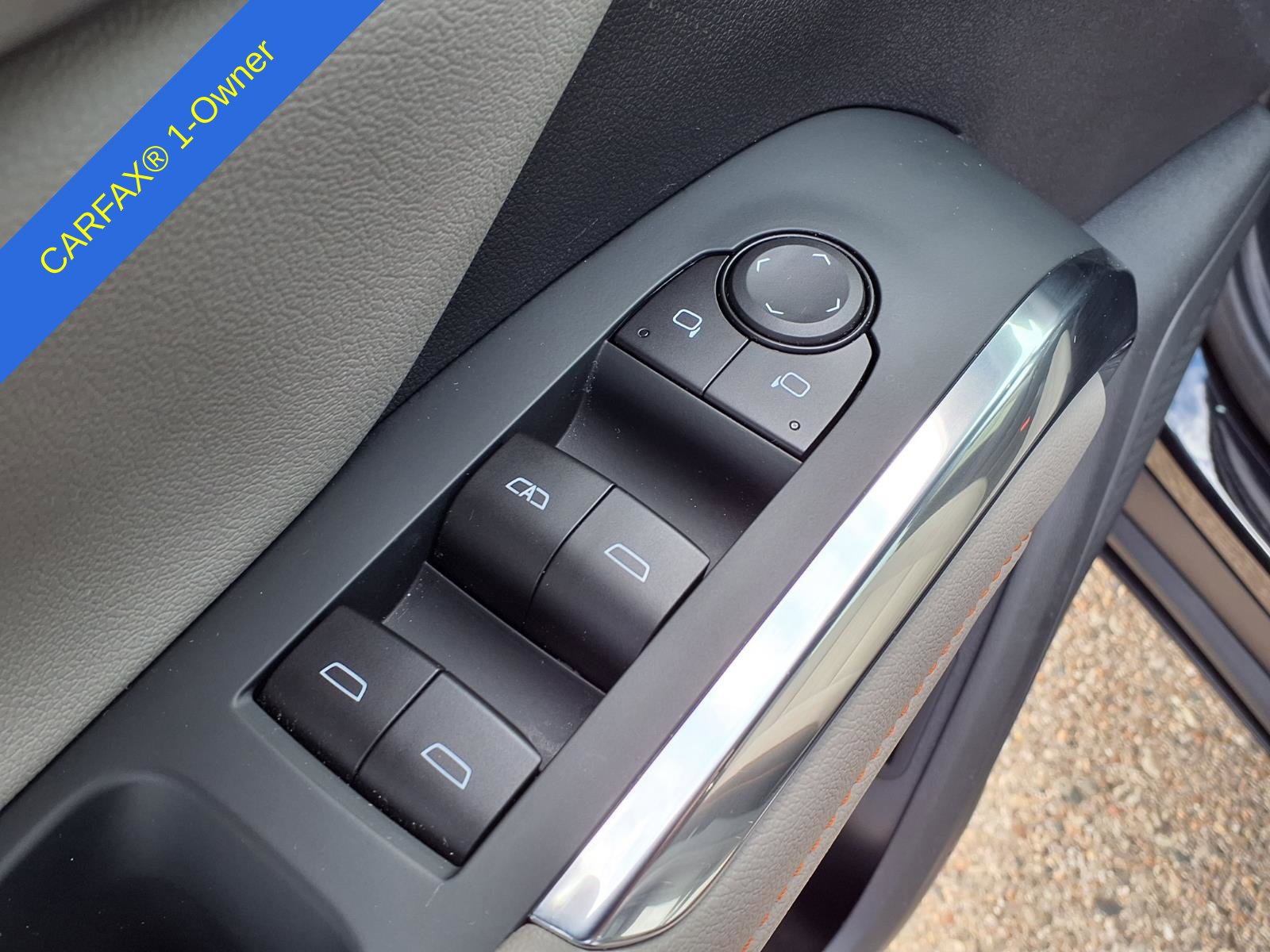 Used 2026 Chevrolet Traverse LT w/ Driver Confidence Package FWD image 16