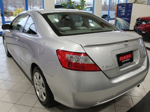 Used 2010 Honda Civic LX image 7
