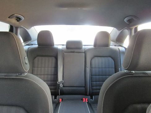 Used 2023 Volkswagen Jetta Sport image 28