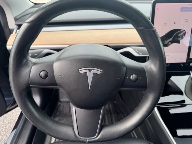 Used 2018 Tesla Model 3 Long Range RWD image 17