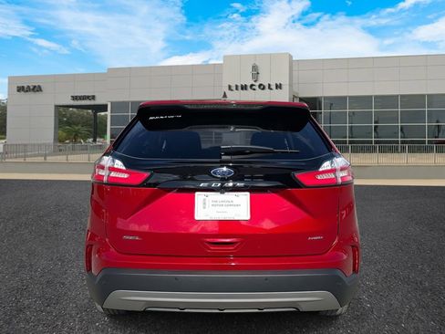Used 2022 Ford Edge SEL w/ Convenience Package image 4