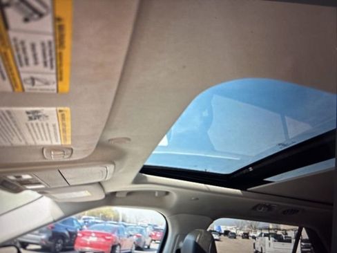 Used 2025 Ford Explorer Active w/ Active Comfort Package image 7