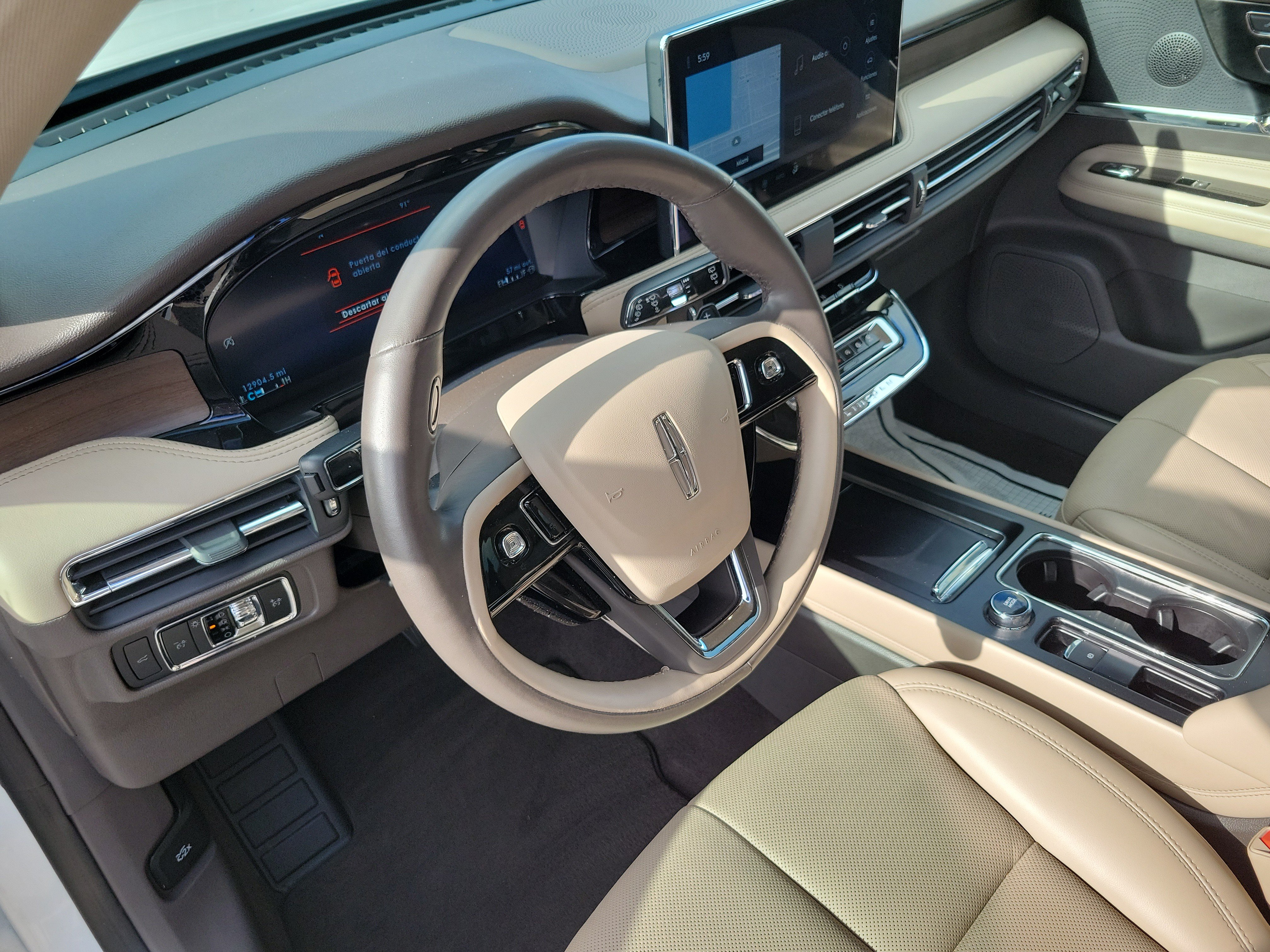 Certified 2024 Lincoln Corsair Reserve FWD image 14