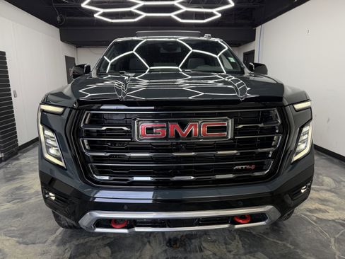 Used 2026 GMC Yukon AT4 image 9
