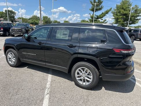 New 2025 Jeep Grand Cherokee L Laredo w/ Luxury Tech Group I AWD/4WD image 21