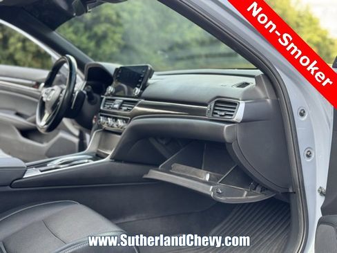 Used 2022 Honda Accord Sport image 16