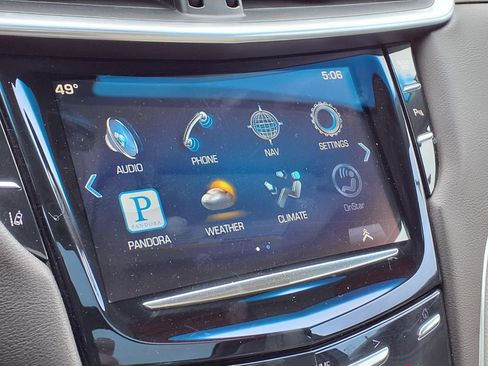 Used 2013 Cadillac XTS Premium FWD image 21