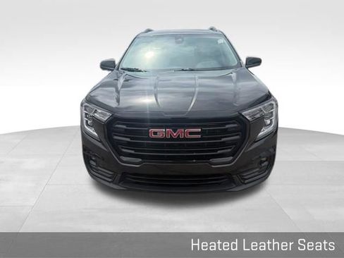 Used 2024 GMC Terrain SLT w/ Elevation Edition image 5
