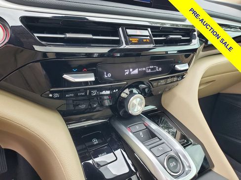Certified 2025 Acura MDX FWD image 32