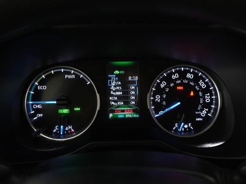 Used 2019 Toyota RAV4 LE w/ Carpet Mat Package AWD/4WD image 24