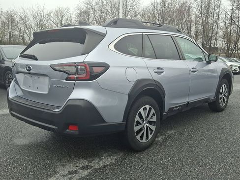 Certified 2024 Subaru Outback Premium image 4