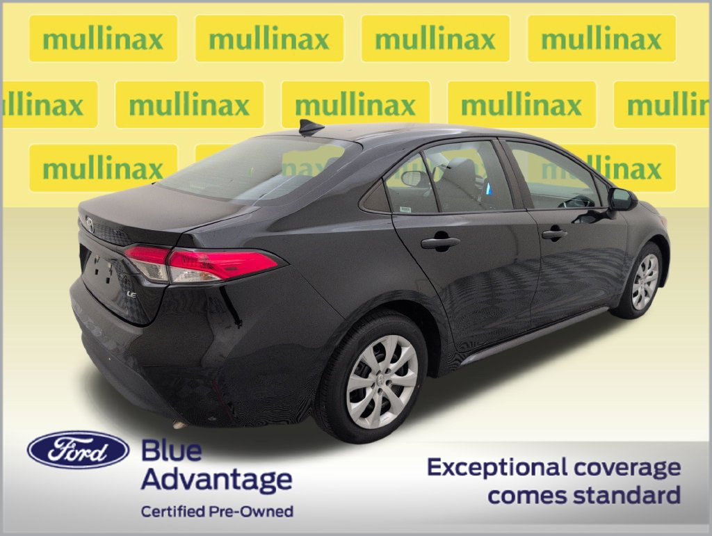 Used 2024 Toyota Corolla LE FWD image 3
