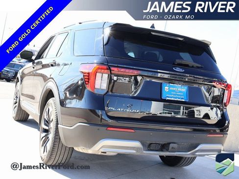 Certified 2025 Ford Explorer Platinum w/ LUX Leather Package image 3