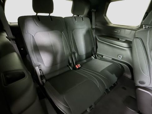 New 2025 Jeep Grand Cherokee L Laredo w/ Luxury Tech Group I image 26