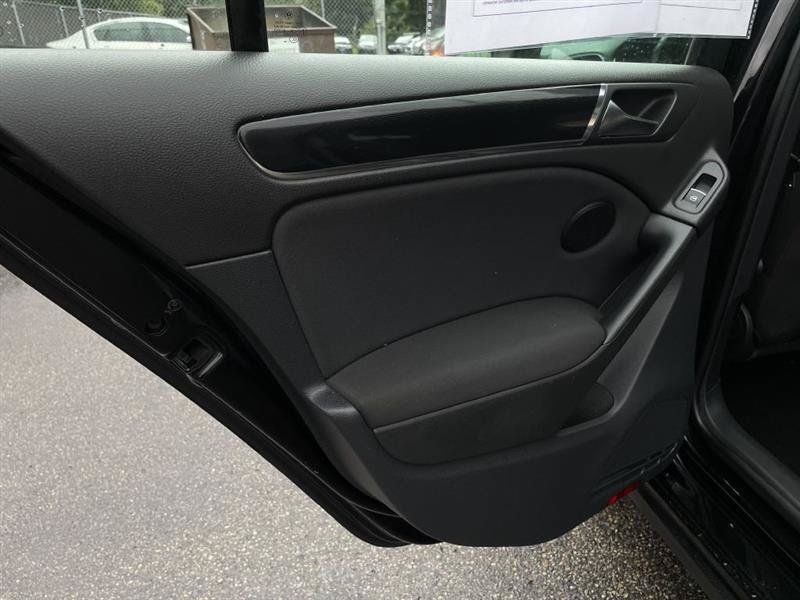 Used 2012 Volkswagen GTI Autobahn FWD image 11