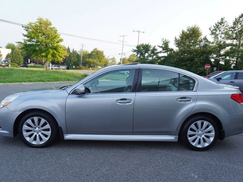 Used 2010 Subaru Legacy 2.5i Limited AWD/4WD image 4
