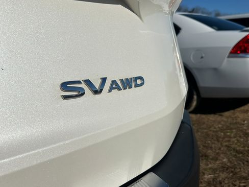 Used 2023 Nissan Rogue SV w/ SV Premium Package image 4