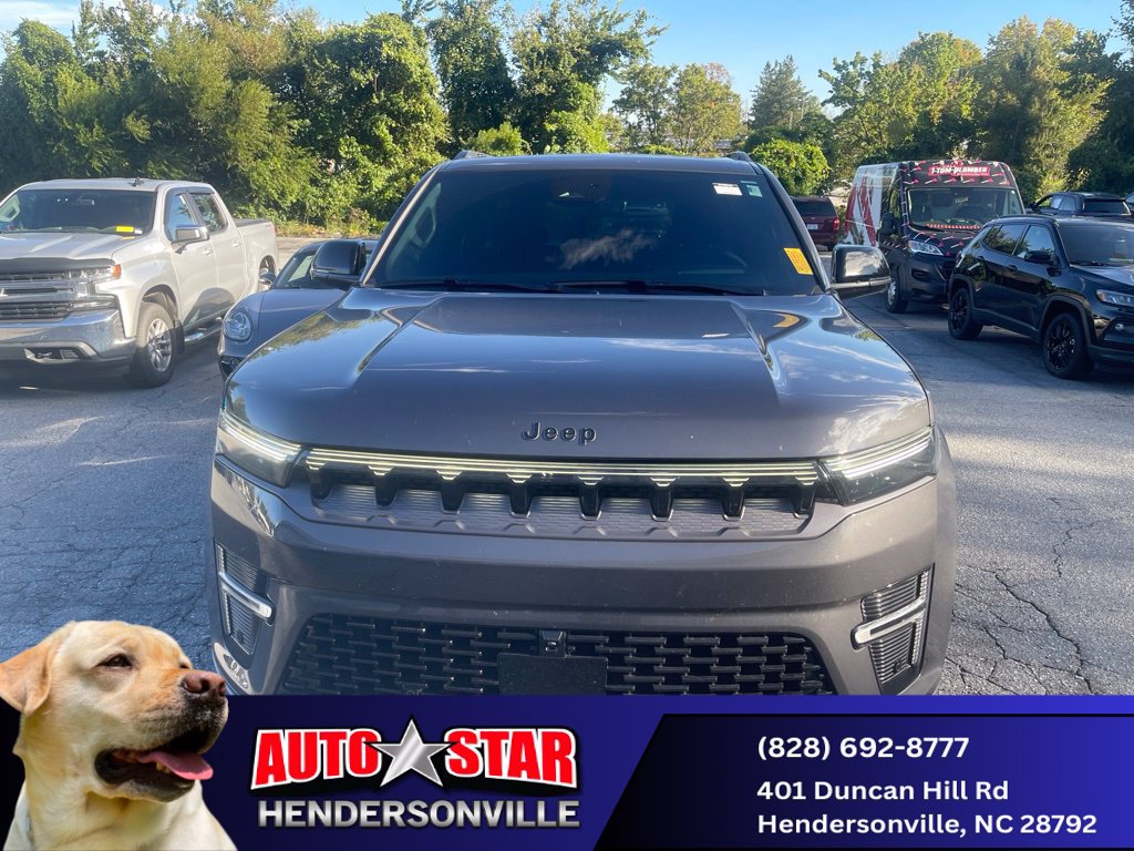 Used 2026 Jeep Grand Wagoneer Limited AWD/4WD image 2
