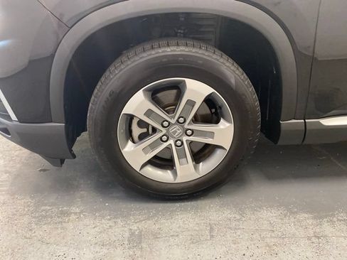 Used 2025 Honda Pilot EX-L image 29
