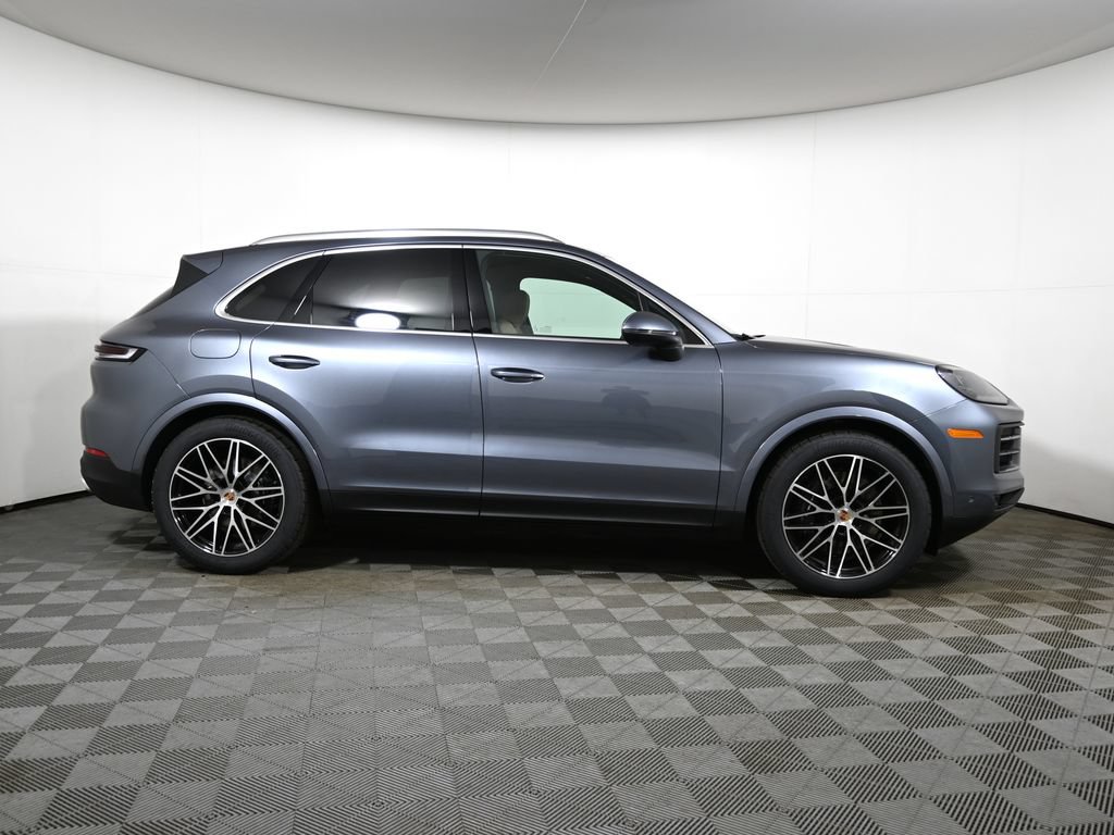 Used 2026 Porsche Cayenne AWD/4WD image 8
