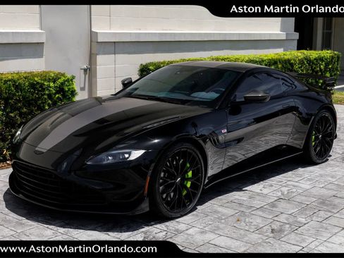 Used 2023 Aston Martin V8 Vantage Coupe RWD image 36