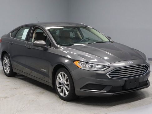 Certified 2017 Ford Fusion S image 1