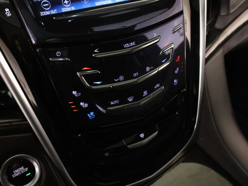 Used 2020 Cadillac Escalade Platinum AWD/4WD image 8